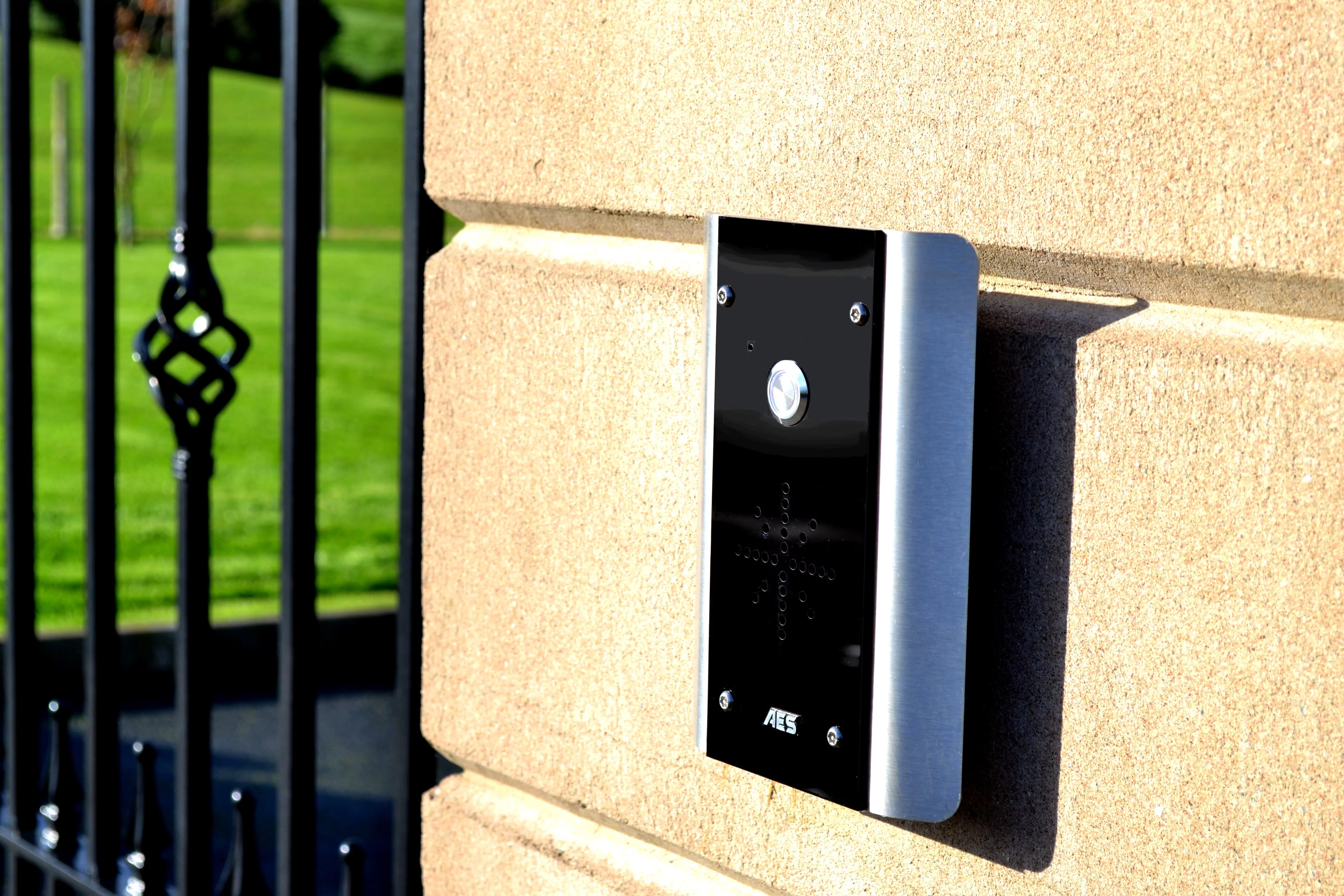 AES 603-AB Wireless Intercom System