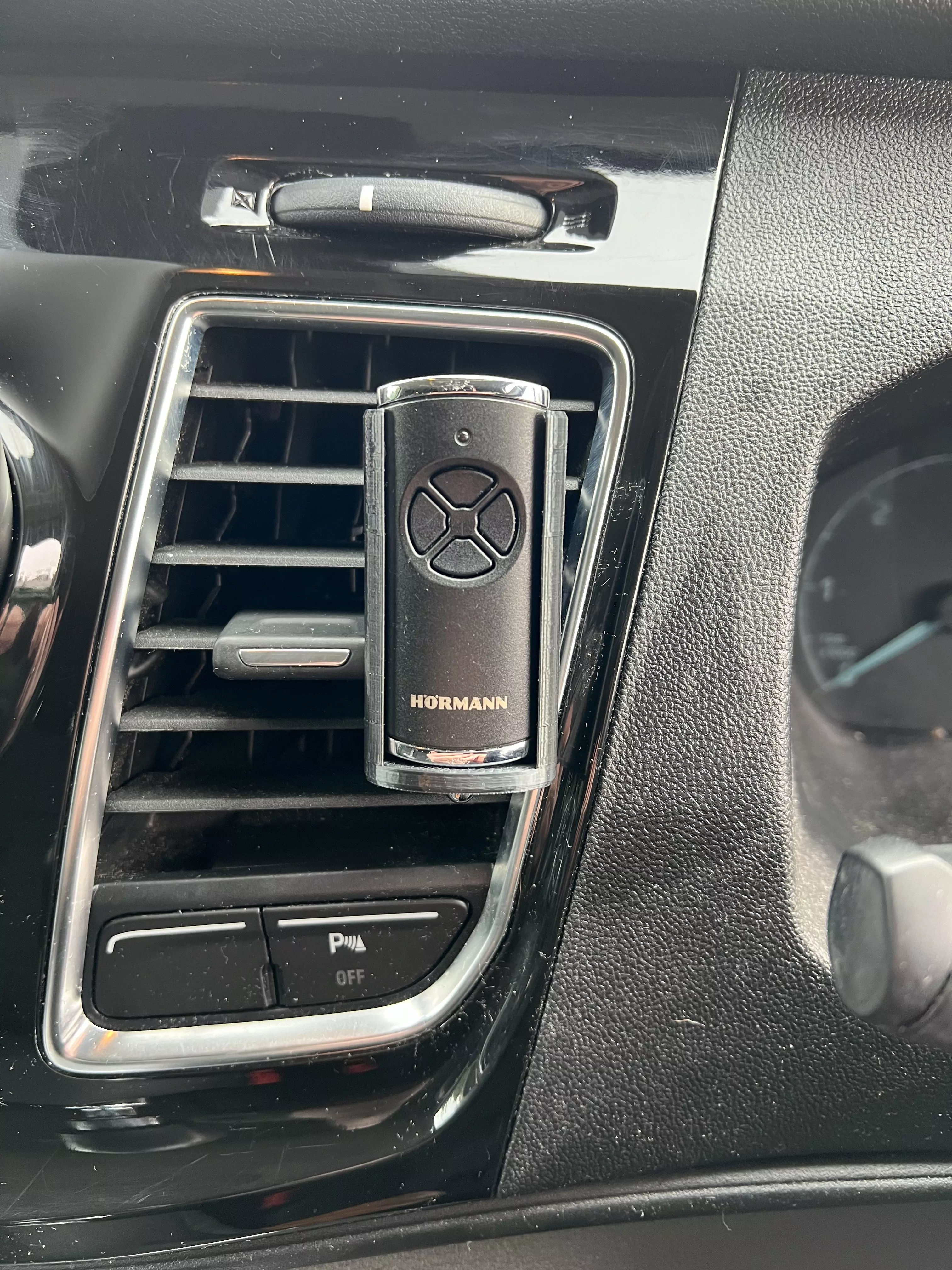 Wall & Car Vent Holder For Hormann HSE4 BS Garage Remote Black